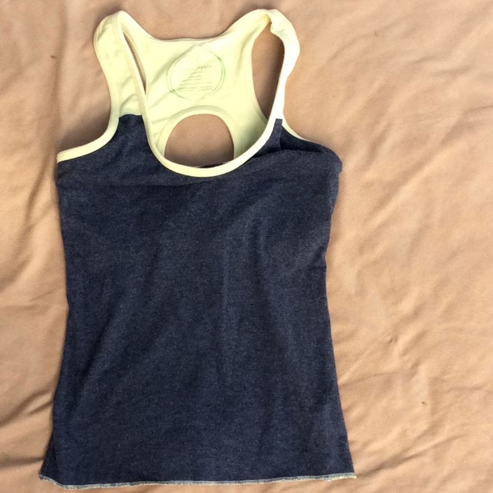 COPY - Green Apple Active yoga top